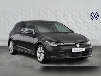Used Volkswagen Golf 2025 for sale - 77602201: Photo