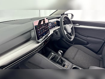 Used Volkswagen Golf 2025 for sale - 77602201: Photo