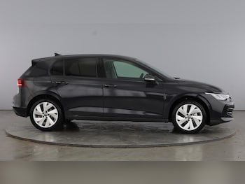 Used Volkswagen Golf 2025 for sale - 77602201: Photo