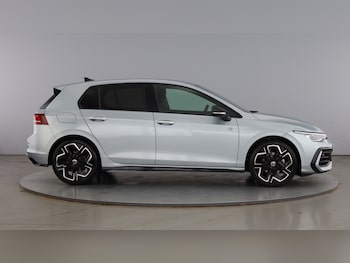 Used Volkswagen Golf 2024 for sale - 79030250: Photo