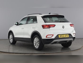 Used Volkswagen T-Roc 2022 for sale - 75835648: Photo