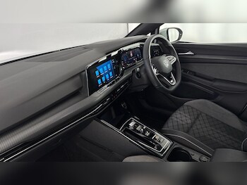 Used Volkswagen Golf 2023 for sale - 77781933: Photo