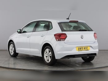 Used Volkswagen Polo 2019 for sale - 76782242: Photo