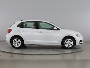 Used Volkswagen Polo 2019 for sale - 76782242: Photo
