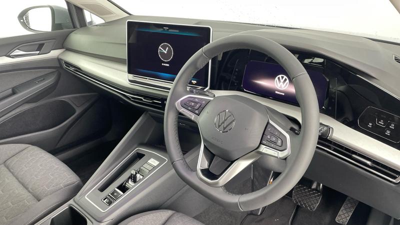 Used Volkswagen Golf 2025 for sale - 77195408: Photo 6