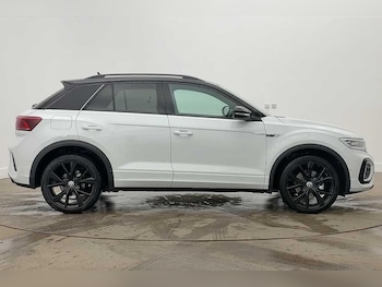 Used Volkswagen T-Roc 2025 for sale - 78499536: Photo