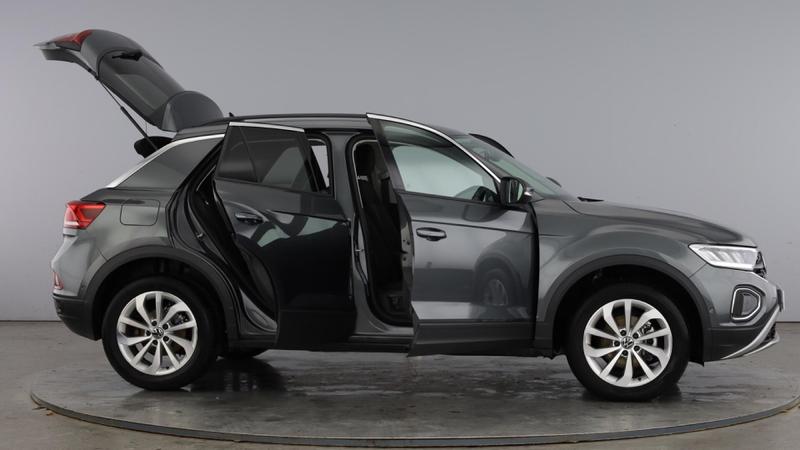 Used Volkswagen T-Roc 2025 for sale - 75403412: Photo 10