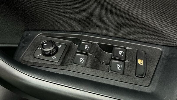 Used Volkswagen T-Roc 2025 for sale - 75403412: Photo 24