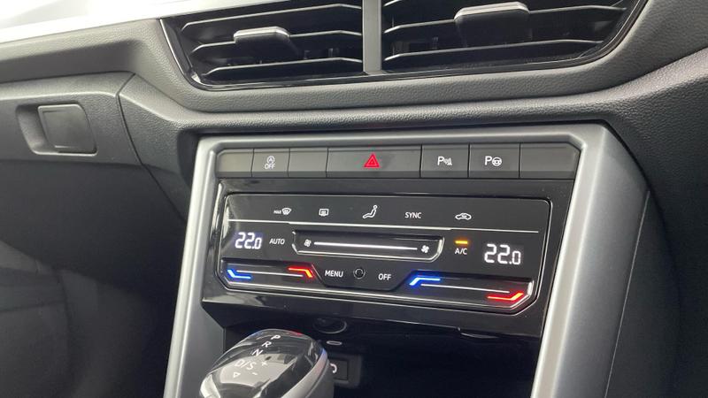 Used Volkswagen T-Roc 2025 for sale - 75403412: Photo 25