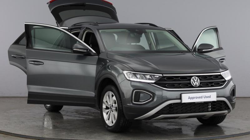 Used Volkswagen T-Roc 2025 for sale - 75403412: Photo 9