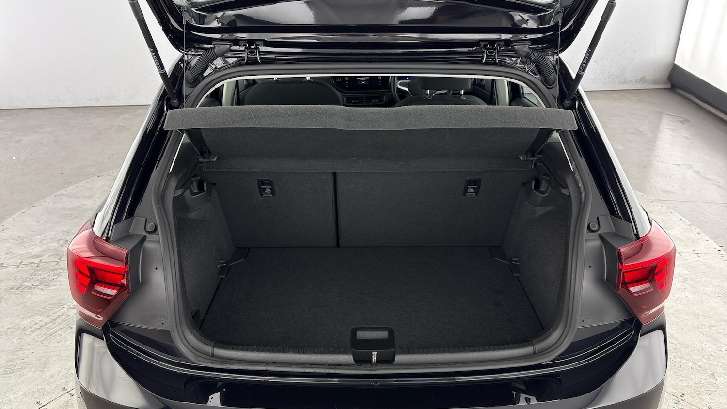 Used Volkswagen Polo 2023 for sale - 77954264: Photo 30