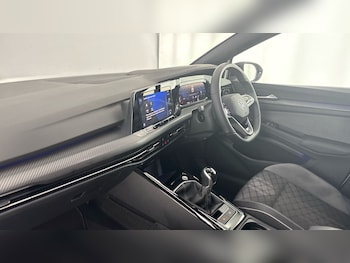 Used Volkswagen Golf 2024 for sale - 79386346: Photo