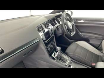 Used Volkswagen Golf 2016 for sale - 74225003: Photo