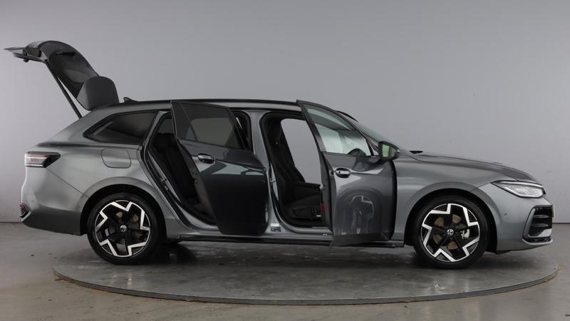 Used Volkswagen Passat 2025 for sale - 75891180: Photo 10