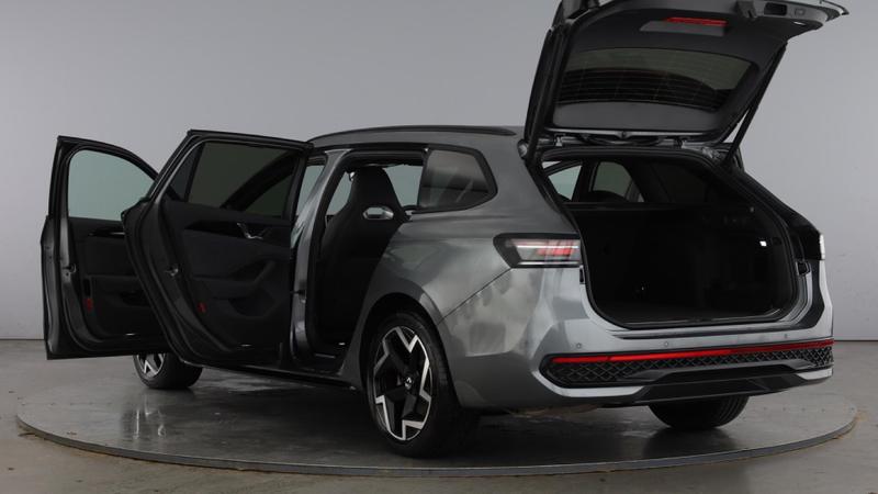 Used Volkswagen Passat 2025 for sale - 75891180: Photo 11