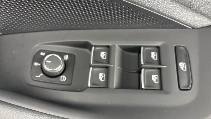 Used Volkswagen Passat 2025 for sale - 75891180: Photo 19