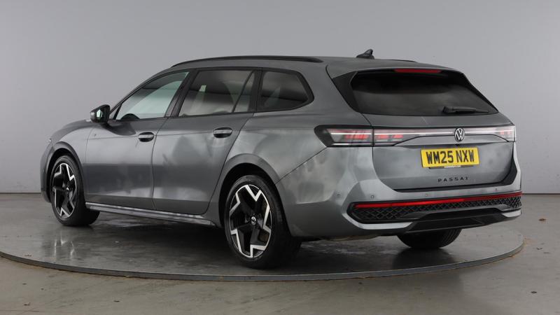 Used Volkswagen Passat 2025 for sale - 75891180: Photo 3