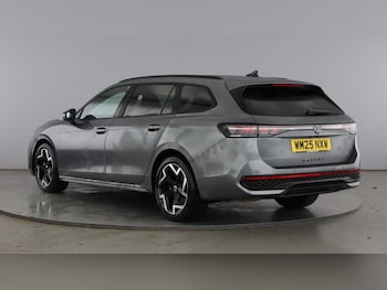 Used Volkswagen Passat 2025 for sale - 75891180: Photo