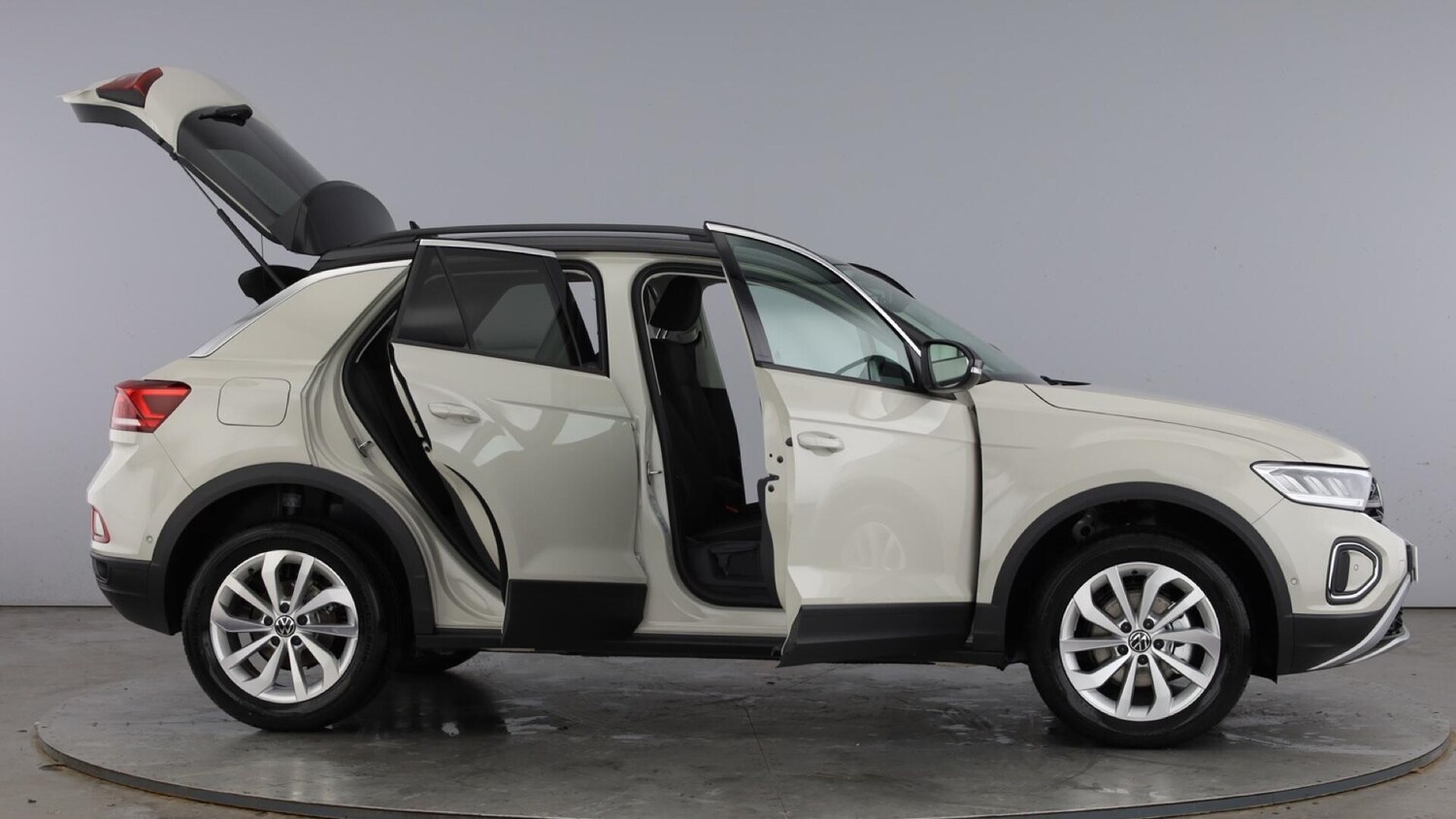 Used Volkswagen T-Roc 2026 for sale - 77974097: Photo 10