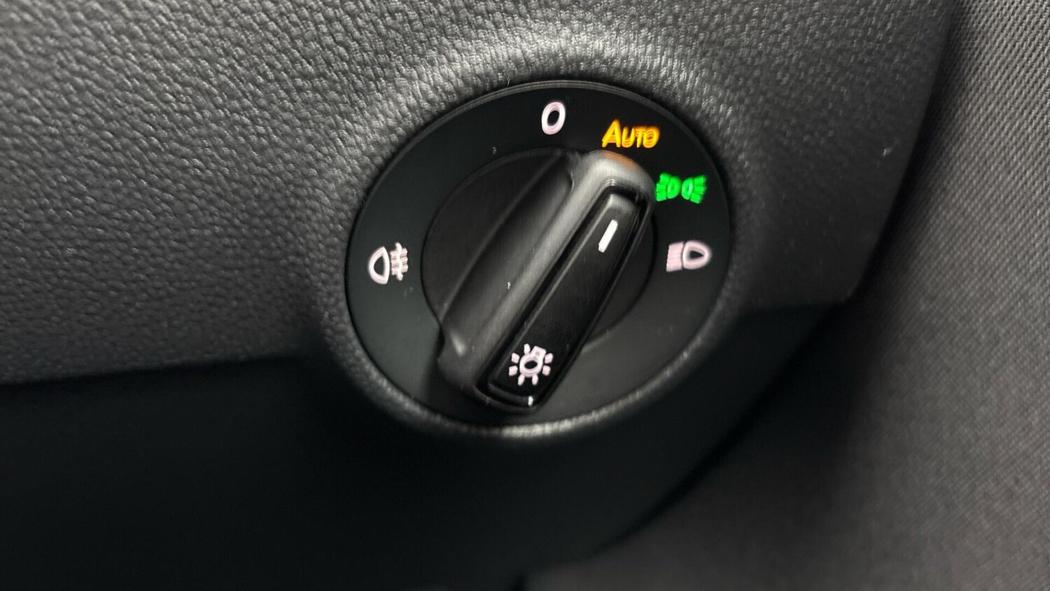 Used Volkswagen T-Roc 2026 for sale - 77974097: Photo 23