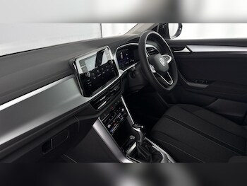 Used Volkswagen T-Roc 2026 for sale - 77974097: Photo