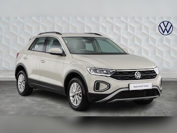 Used Volkswagen T-Roc 2023 for sale - 78028081: Photo