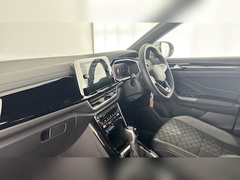 Used Volkswagen T-Roc 2025 for sale - 78873670: Photo