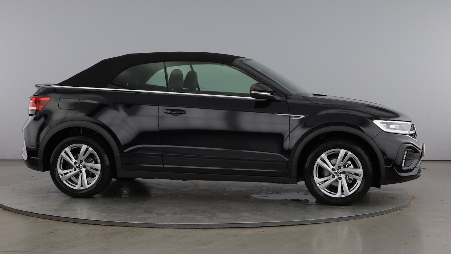 Used Volkswagen T-Roc 2025 for sale - 77506482: Photo 4