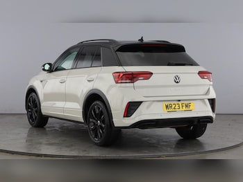 Used Volkswagen T-Roc 2023 for sale - 77640830: Photo