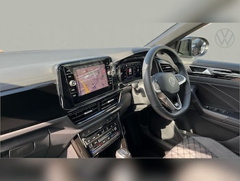 Used Volkswagen T-Roc 2025 for sale - 79073993: Photo