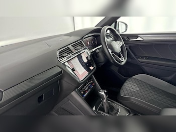 Used Volkswagen Tiguan 2023 for sale - 77350011: Photo