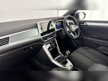 Used Volkswagen T-Roc 2022 for sale - 78963592: Photo