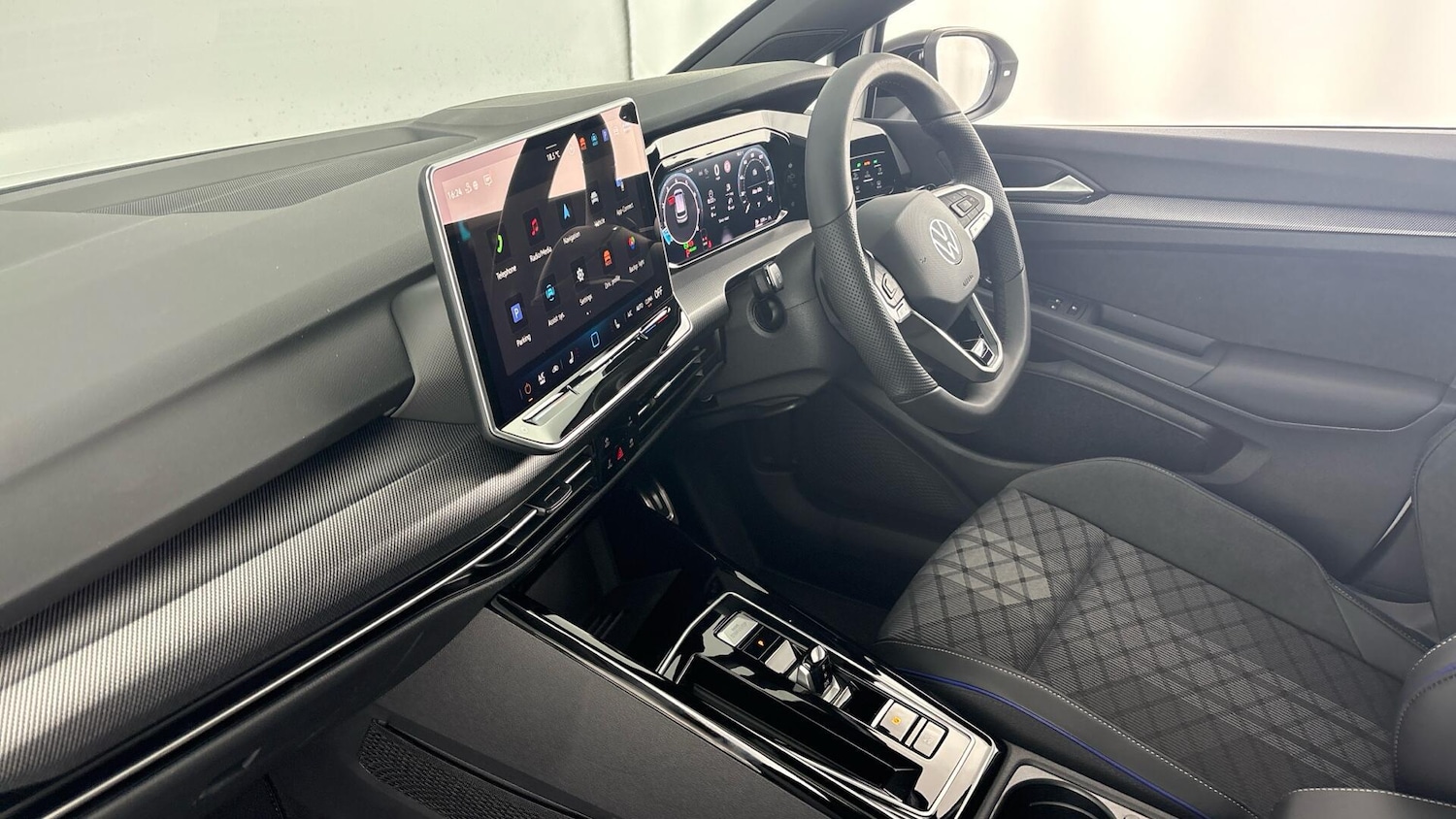 Used Volkswagen Golf 2026 for sale - 77974093: Photo 2