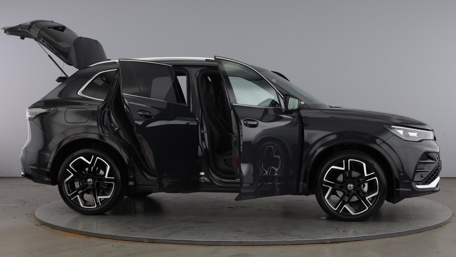 Used Volkswagen Tiguan 2025 for sale - 78210387: Photo 10