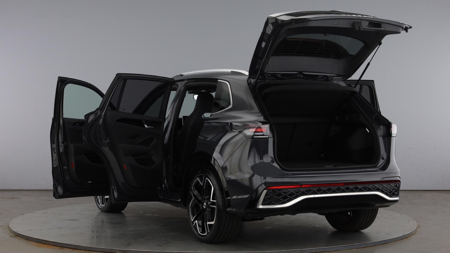 Used Volkswagen Tiguan 2025 for sale - 78210387: Photo 11