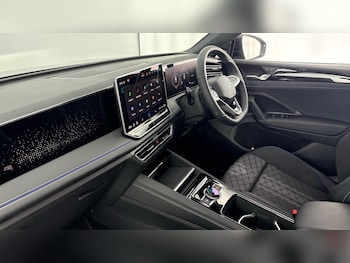 Used Volkswagen Tiguan 2025 for sale - 78210387: Photo