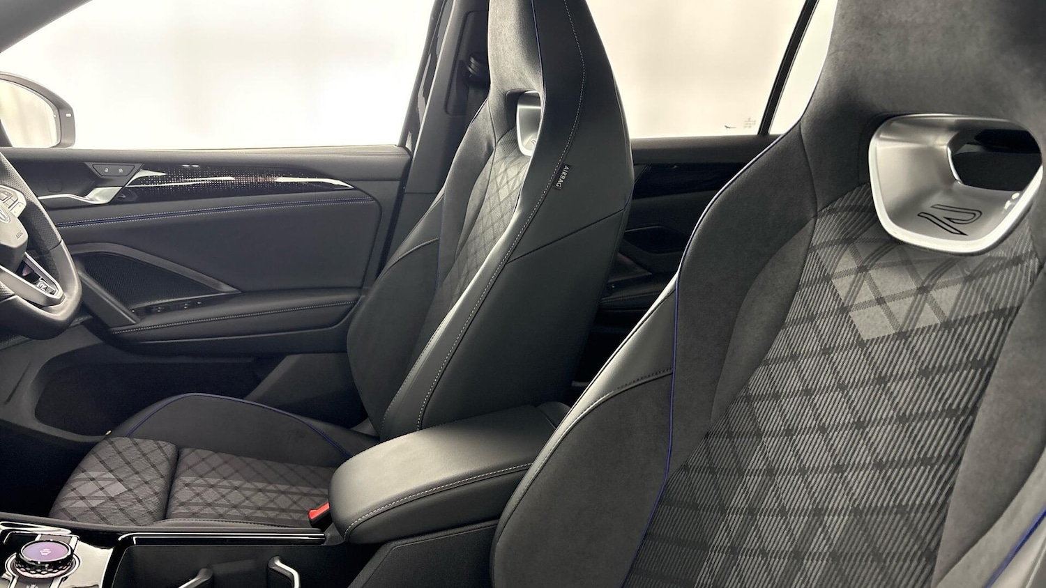 Used Volkswagen Tiguan 2025 for sale - 78210387: Photo 34