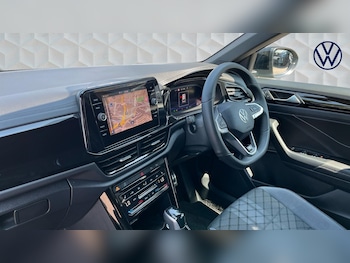 Used Volkswagen T-Roc 2025 for sale - 79099095: Photo