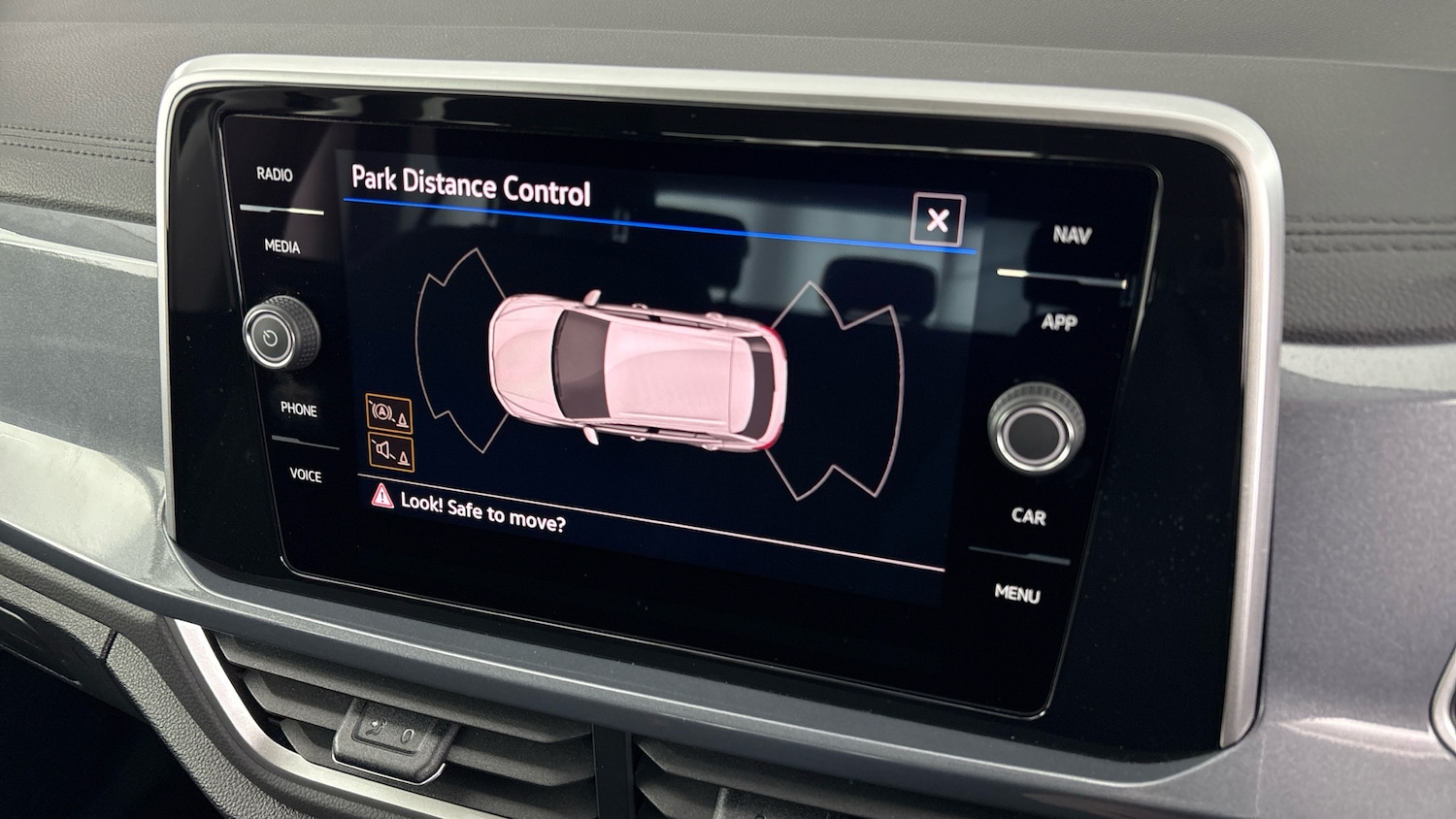 Used Volkswagen T-Roc 2023 for sale - 78042226: Photo 24