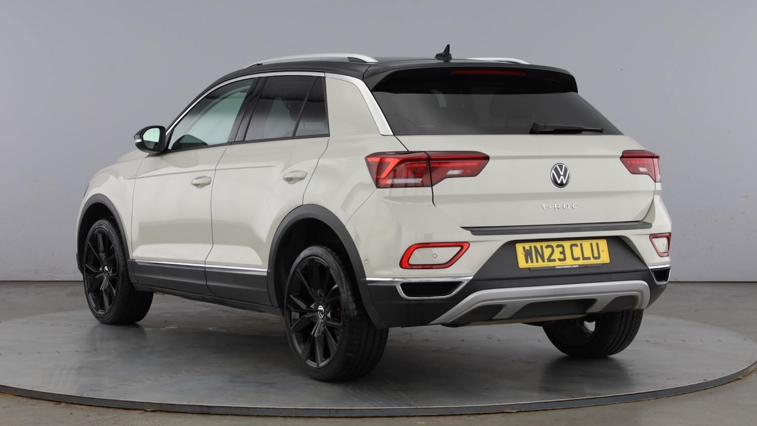 Used Volkswagen T-Roc 2023 for sale - 78042226: Photo 3