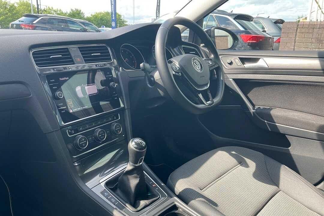 Used Volkswagen Golf 2019 for sale - 78081185: Photo 2