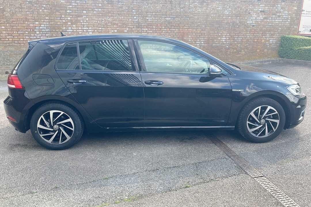 Used Volkswagen Golf 2019 for sale - 78081185: Photo 4