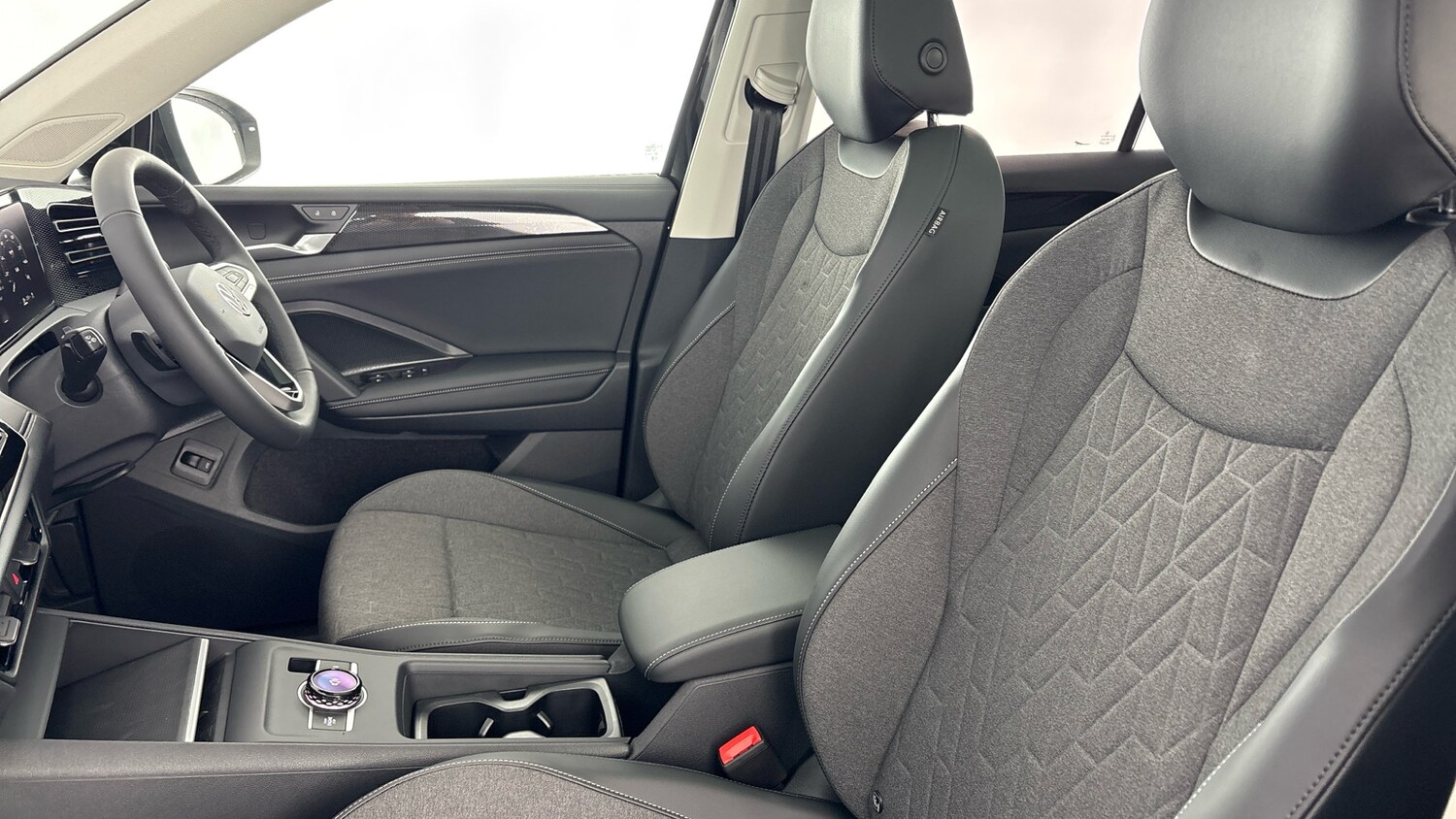 Used Volkswagen Tiguan 2025 for sale - 77602410: Photo 43