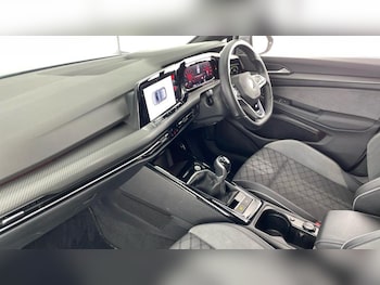 Used Volkswagen Golf 2023 for sale - 76117491: Photo