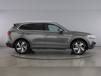 Used Volkswagen Touareg 2019 for sale - 76079737: Photo