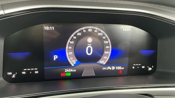 Used Volkswagen T-Roc 2025 for sale - 74931776: Photo 24
