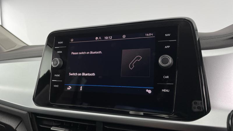 Used Volkswagen T-Roc 2025 for sale - 74931776: Photo 25