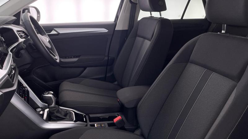 Used Volkswagen T-Roc 2025 for sale - 74931776: Photo 33