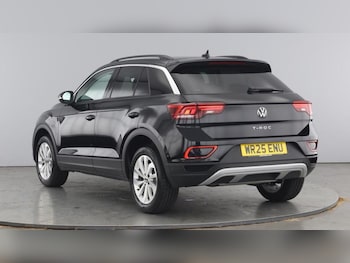 Used Volkswagen T-Roc 2025 for sale - 74931776: Photo