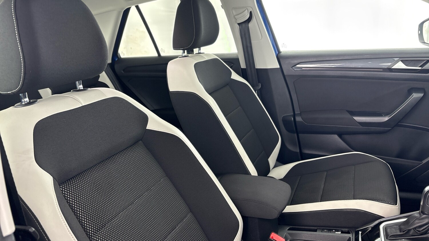 Used Volkswagen T-Roc 2021 for sale - 77602420: Photo 20